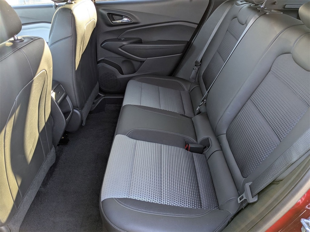 Thumbnail: 2025 Chevrolet Trax - 24