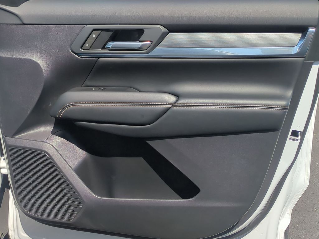 Thumbnail: 2025 GMC Terrain - 33