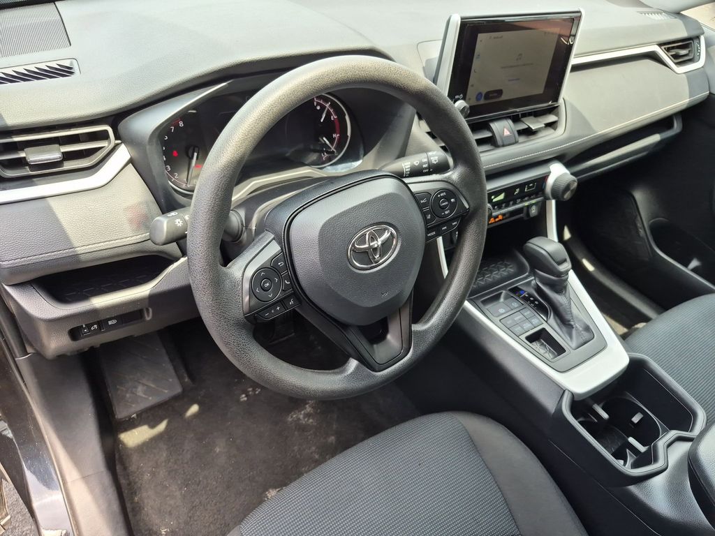 Thumbnail: 2025 Toyota RAV4 - 15