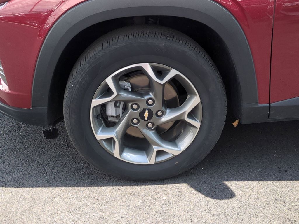 Thumbnail: 2025 Chevrolet Trax - 27