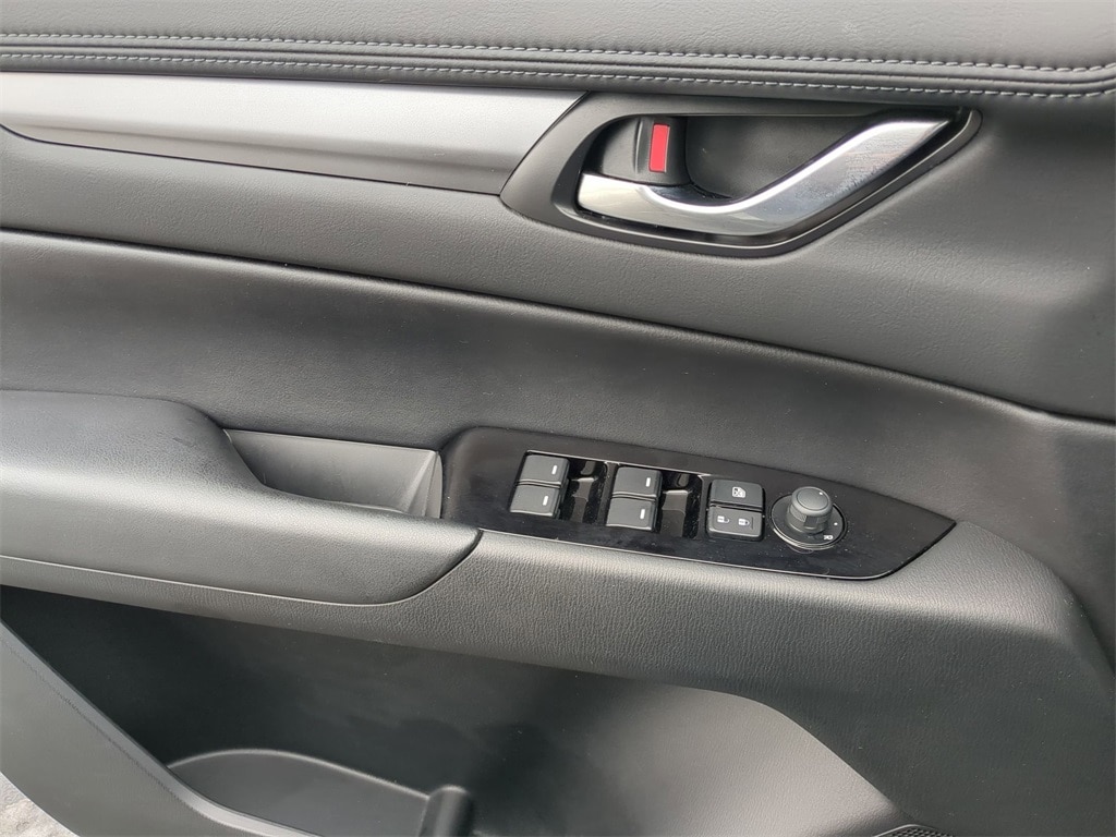 Thumbnail: 2025 Mazda CX-5 - 13