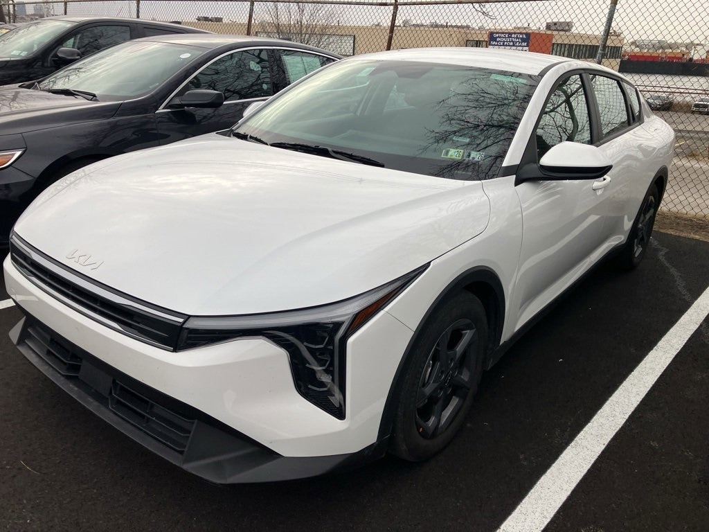 Certified 2025 Kia K4 LXS Sedan