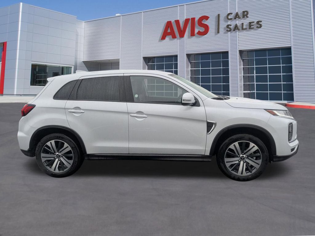 Thumbnail: 2025 Mitsubishi Outlander Sport - 5