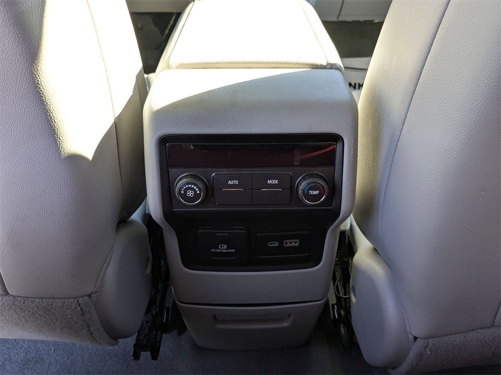 Thumbnail: 2023 GMC Acadia - 29