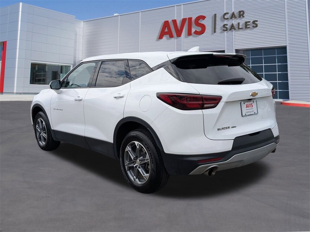 2023 Chevrolet Blazer 2LT photo 3