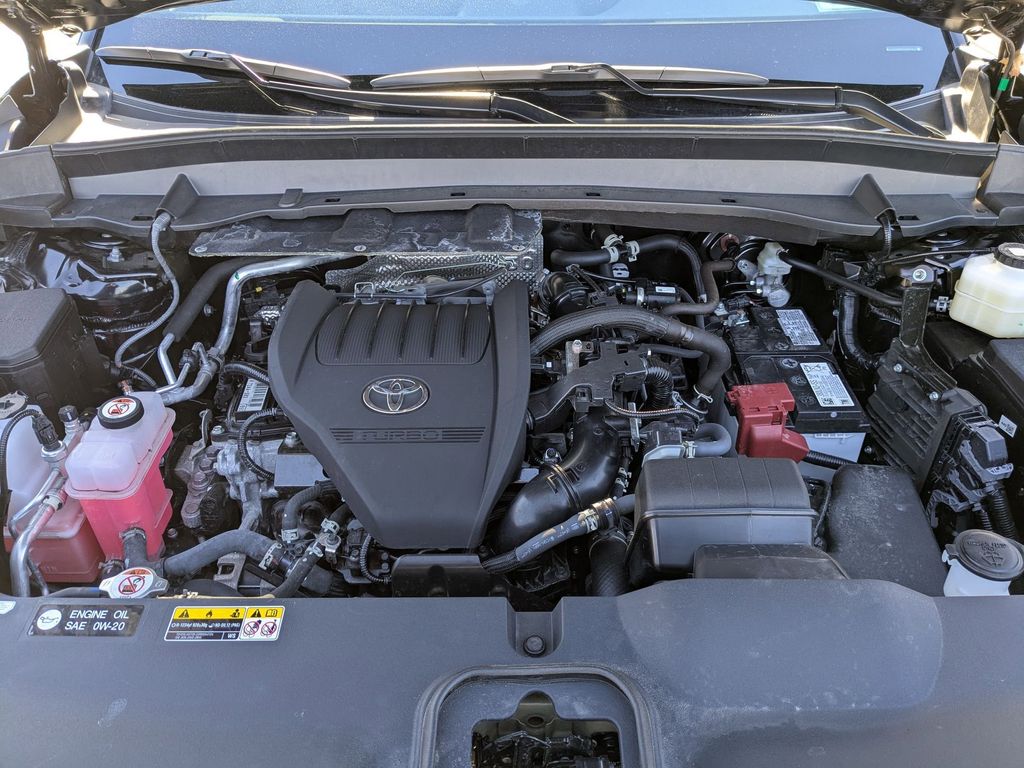 Thumbnail: 2025 Toyota Grand Highlander - 41