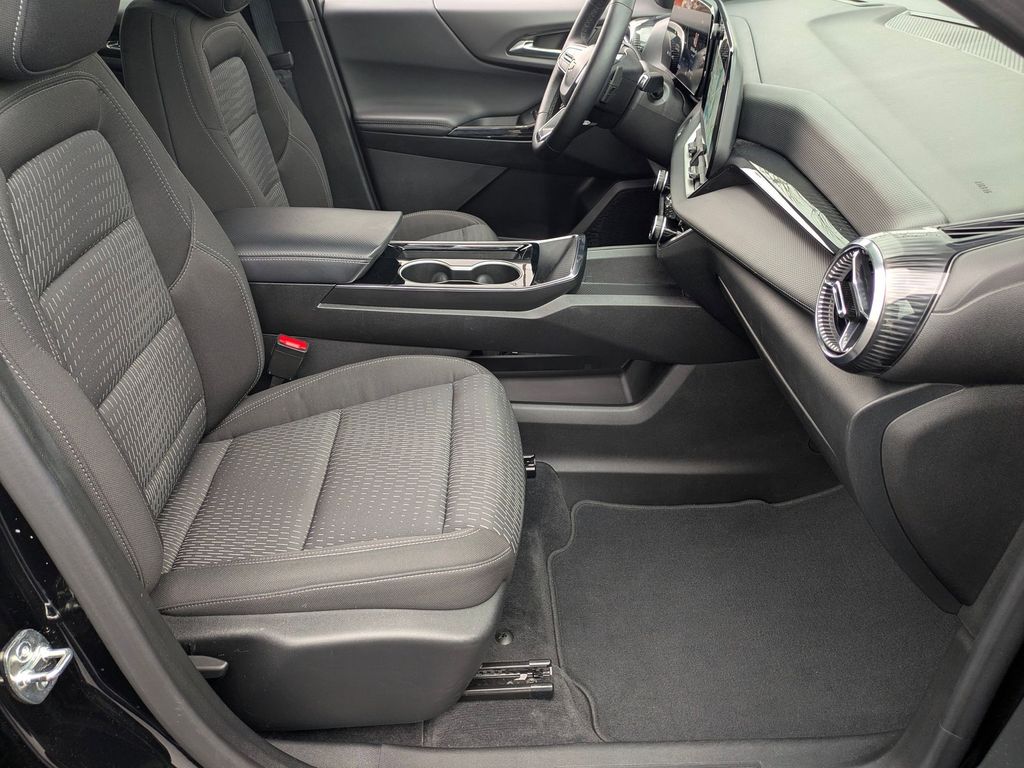 Thumbnail: 2025 Chevrolet Equinox - 39