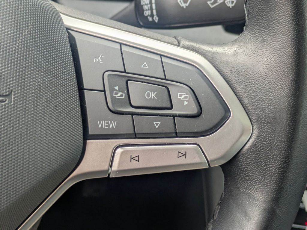 Thumbnail: 2025 Volkswagen Jetta - 21