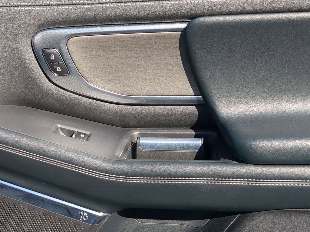 Thumbnail: 2025 Ford Expedition MAX - 38