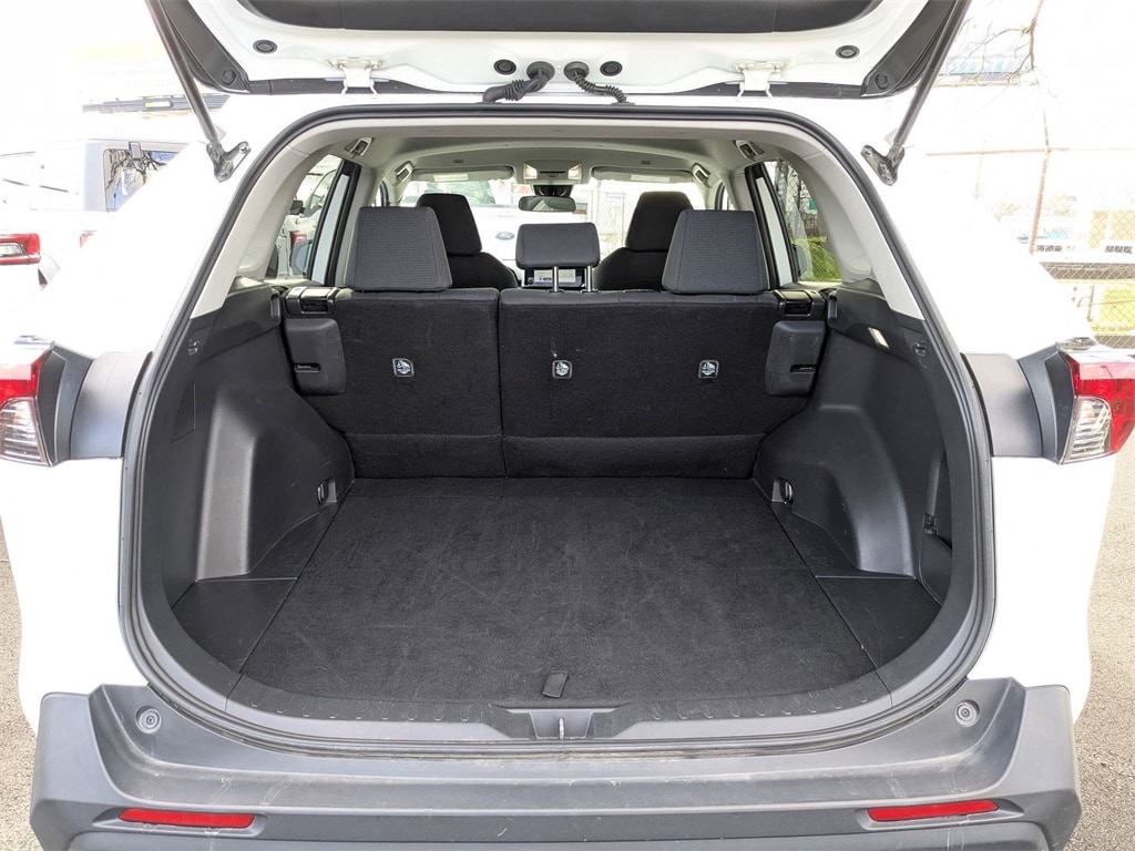 Thumbnail: 2024 Toyota RAV4 - 35