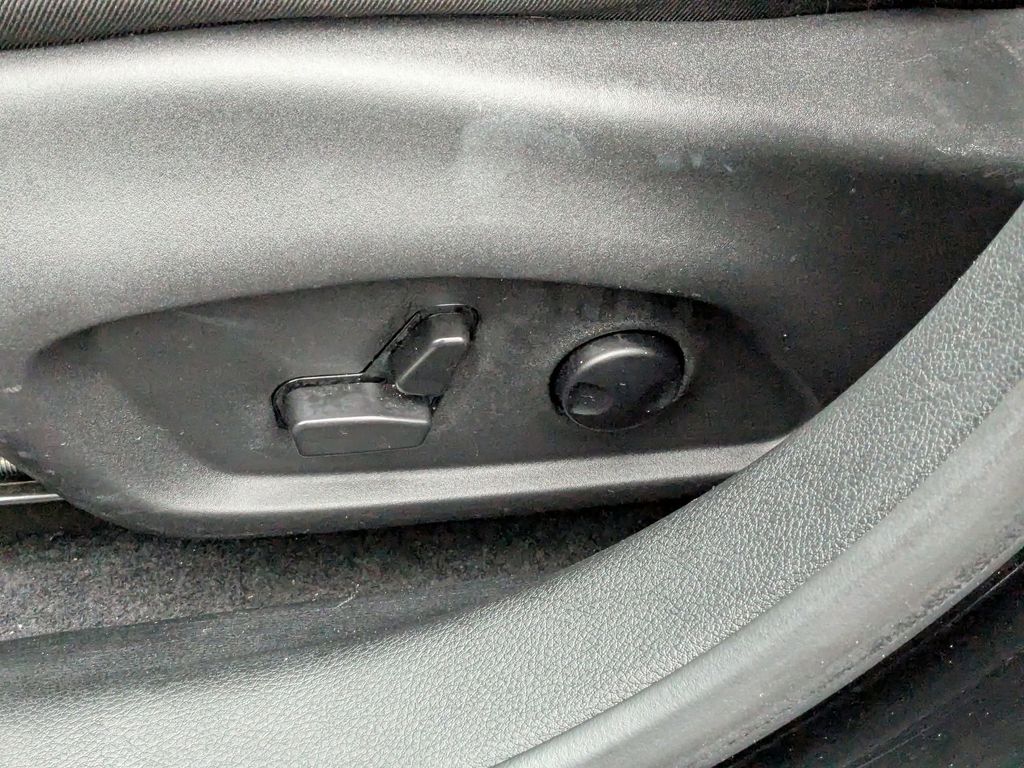 Thumbnail: 2025 Jeep Compass - 14