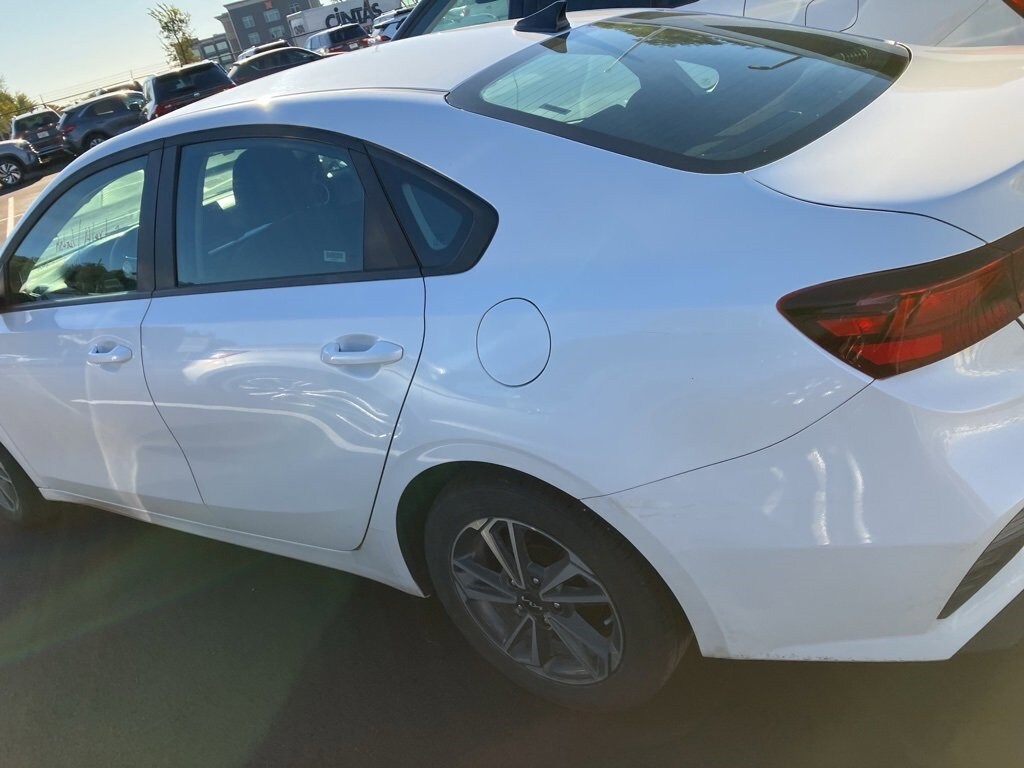 2024 Kia Forte LXS photo 4