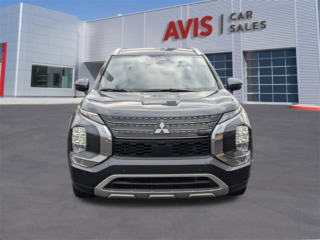 Thumbnail: 2024 Mitsubishi Outlander - 13