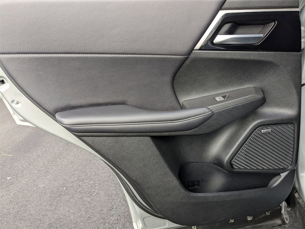 Thumbnail: 2025 Mitsubishi Outlander - 27