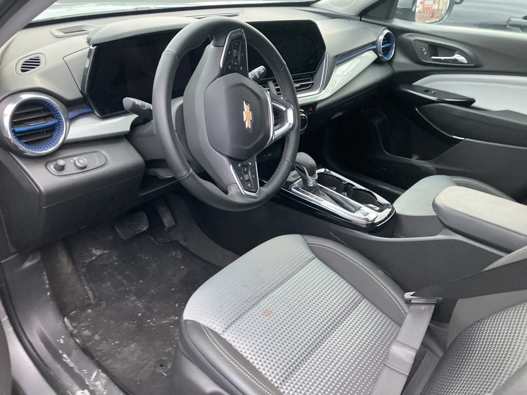 Thumbnail: 2025 Chevrolet Trax - 5