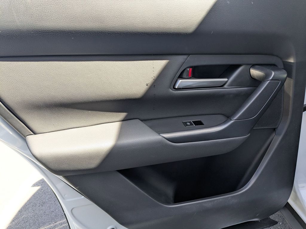 Thumbnail: 2025 Mazda CX-50 - 26