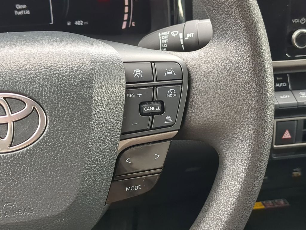 Thumbnail: 2025 Toyota Camry - 21