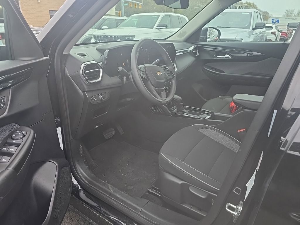 Thumbnail: 2025 Chevrolet TrailBlazer - 7