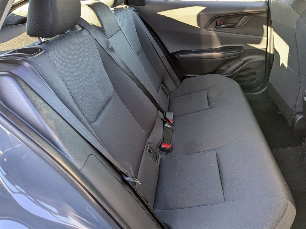 Thumbnail: 2024 Toyota Prius - 32