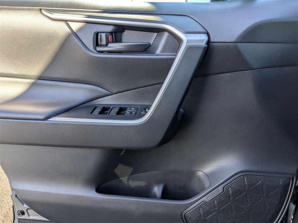 Thumbnail: 2024 Toyota RAV4 - 13