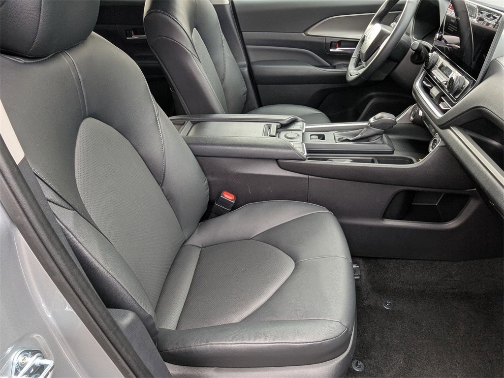 Thumbnail: 2025 Toyota Grand Highlander - 41