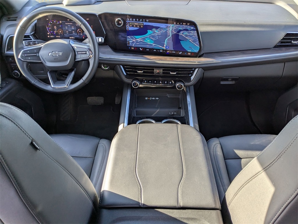 Thumbnail: 2025 Chevrolet Suburban - 34