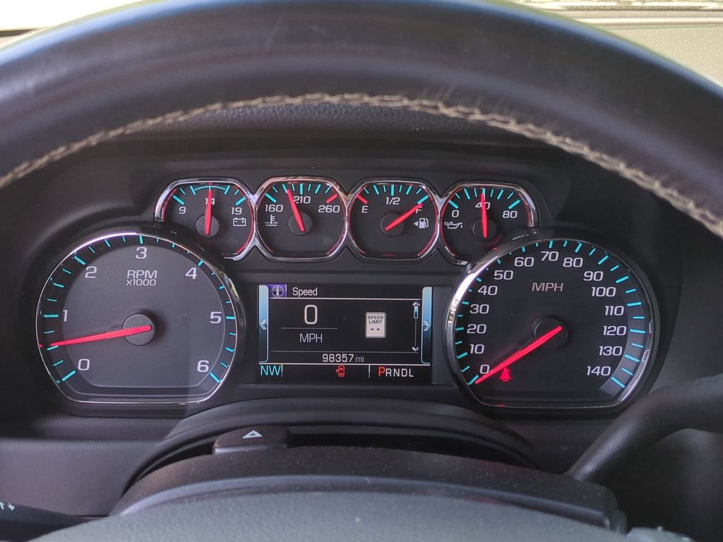 Thumbnail: 2019 Chevrolet Tahoe - 16