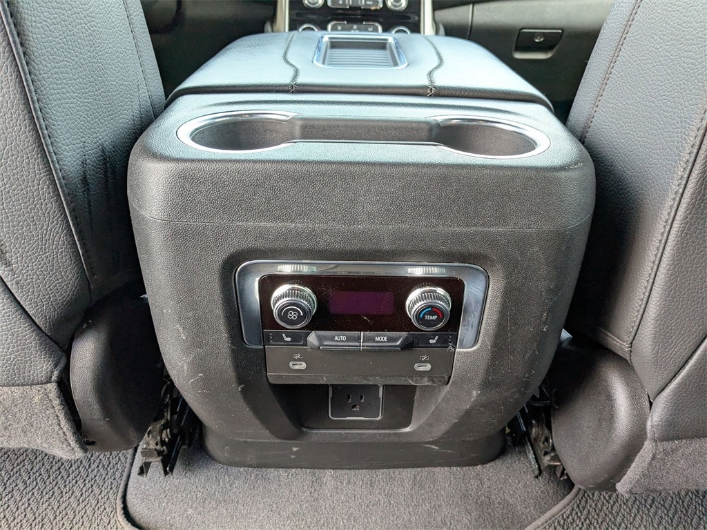 Thumbnail: 2023 GMC Yukon - 30