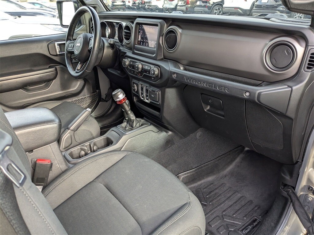 Thumbnail: 2021 Jeep Wrangler - 25