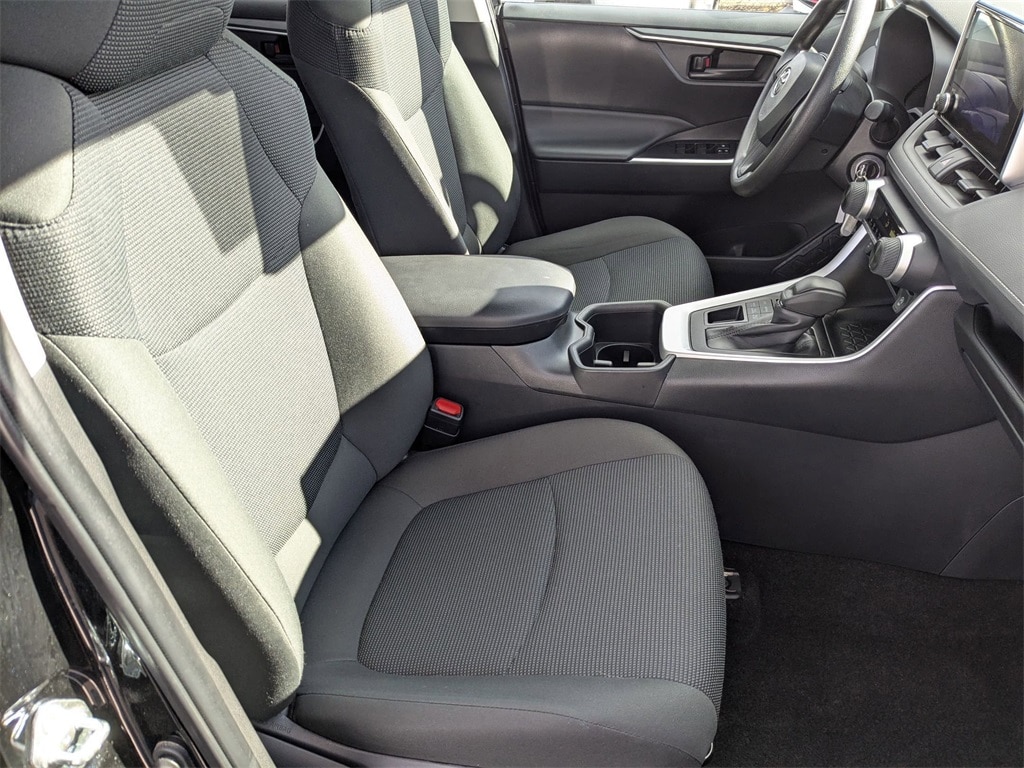 Thumbnail: 2025 Toyota RAV4 - 39