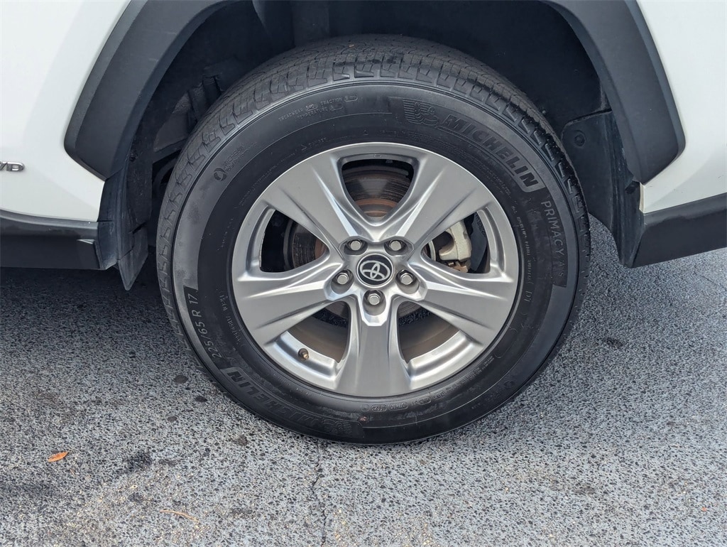 Thumbnail: 2024 Toyota RAV4 - 31