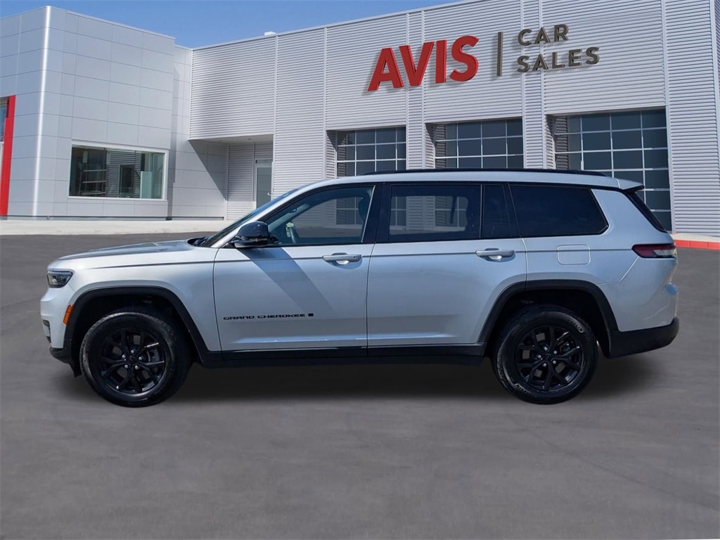 Thumbnail: 2024 Jeep Grand Cherokee L - 2