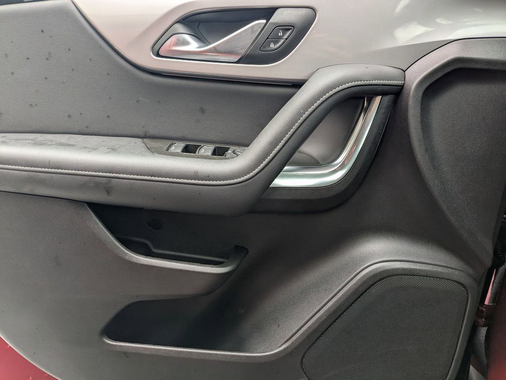 Thumbnail: 2025 Chevrolet Blazer - 11