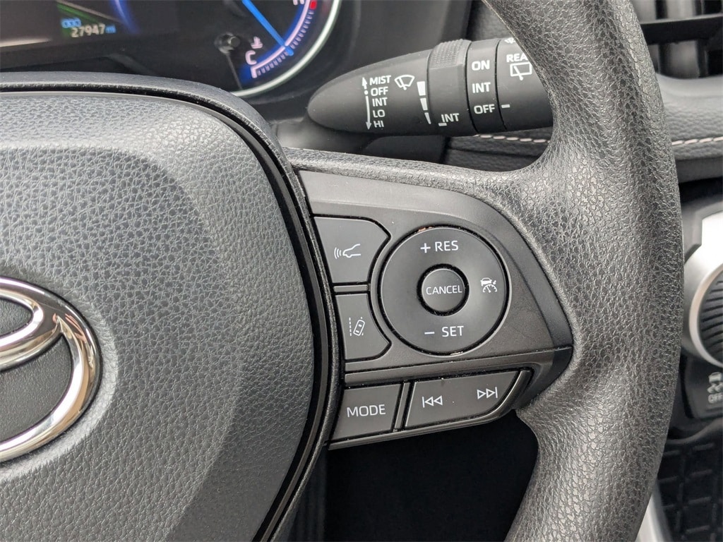 Thumbnail: 2025 Toyota RAV4 - 20