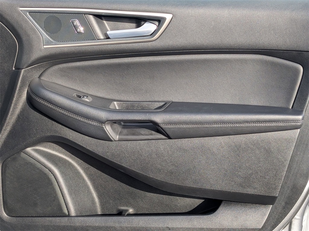 Thumbnail: 2024 Ford Edge - 32