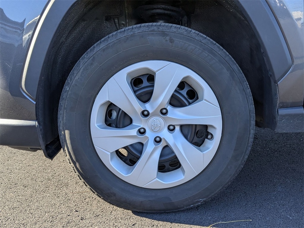 Thumbnail: 2024 Toyota RAV4 - 11