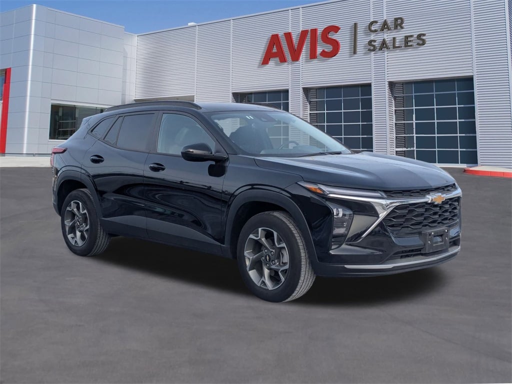 Thumbnail: 2025 Chevrolet Trax - 9