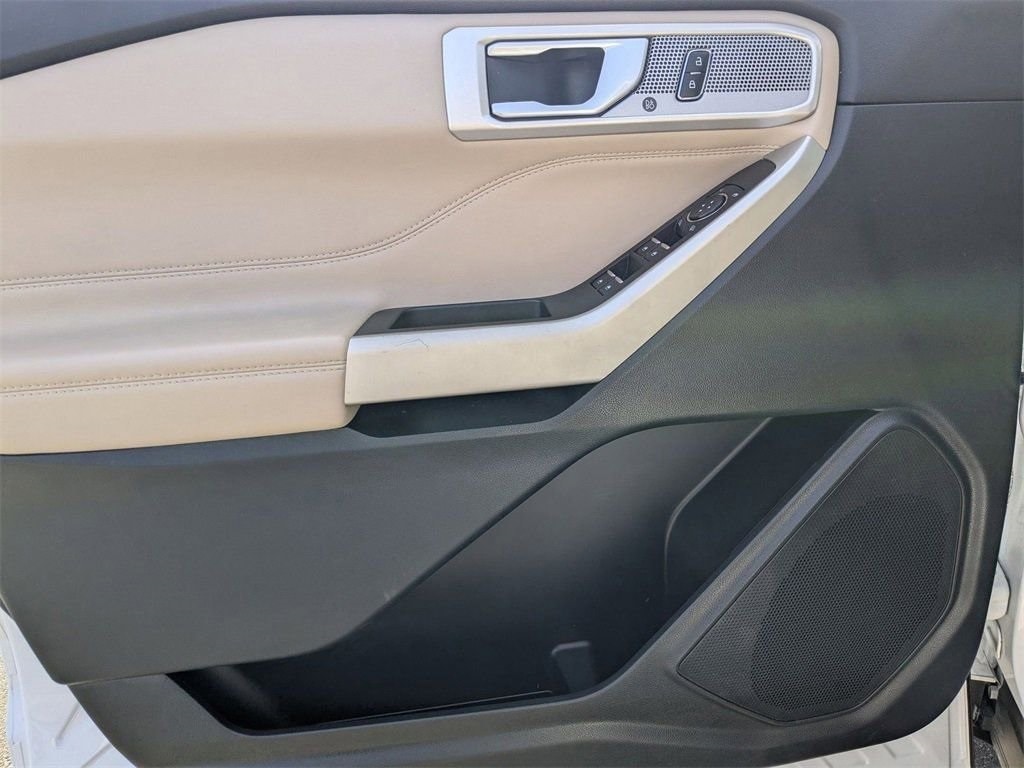 Thumbnail: 2023 Ford Explorer - 16