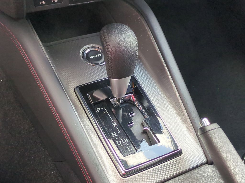 Thumbnail: 2025 Mitsubishi Outlander Sport - 15