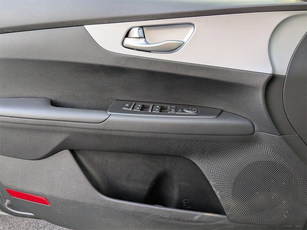 Thumbnail: 2024 Kia Forte - 13