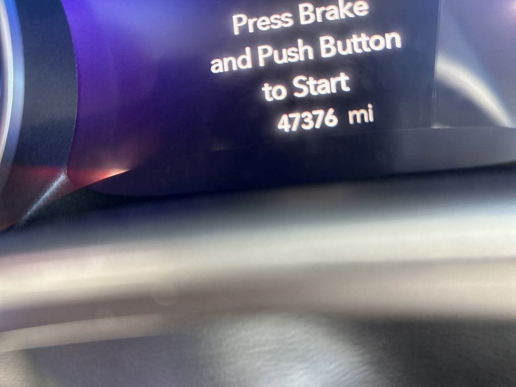 Thumbnail: 2023 Chrysler Pacifica - 9