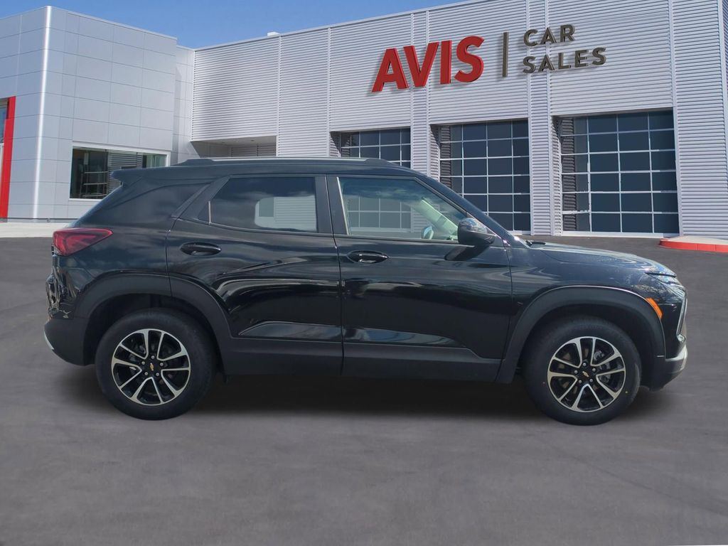 Thumbnail: 2025 Chevrolet TrailBlazer - 5
