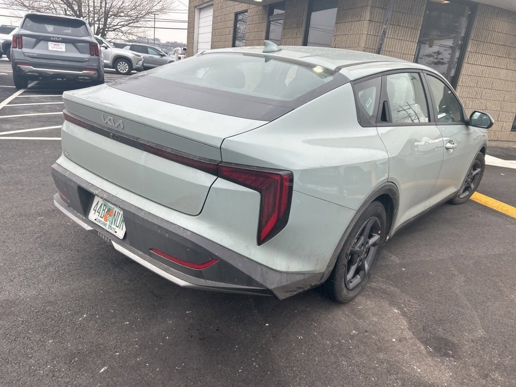 Thumbnail: 2025 Kia K4 - 3