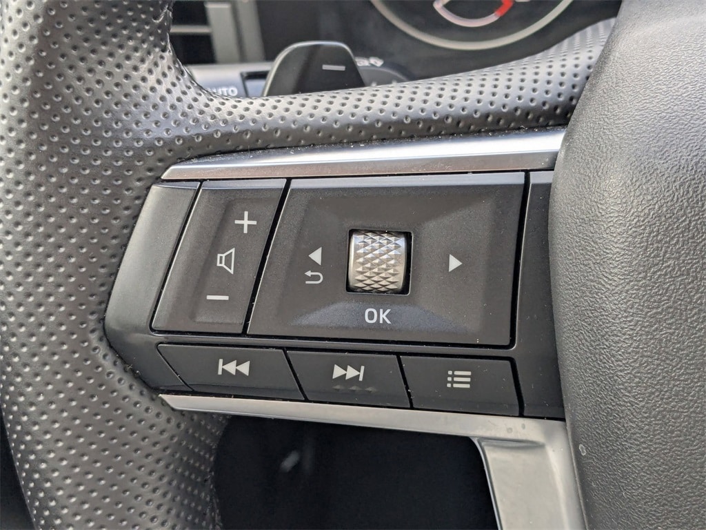 Thumbnail: 2024 Mitsubishi Outlander - 19