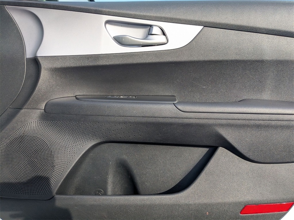 Thumbnail: 2024 Kia Forte - 34