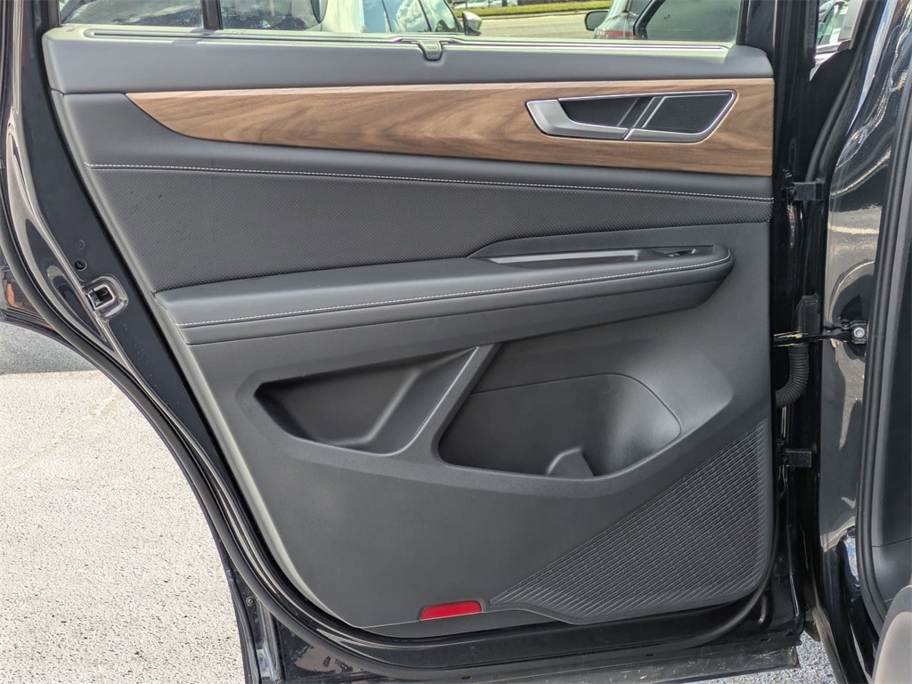 Thumbnail: 2025 Volkswagen Atlas - 26