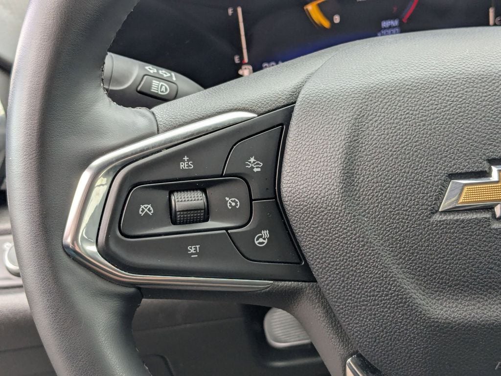 Thumbnail: 2025 Chevrolet Trax - 17