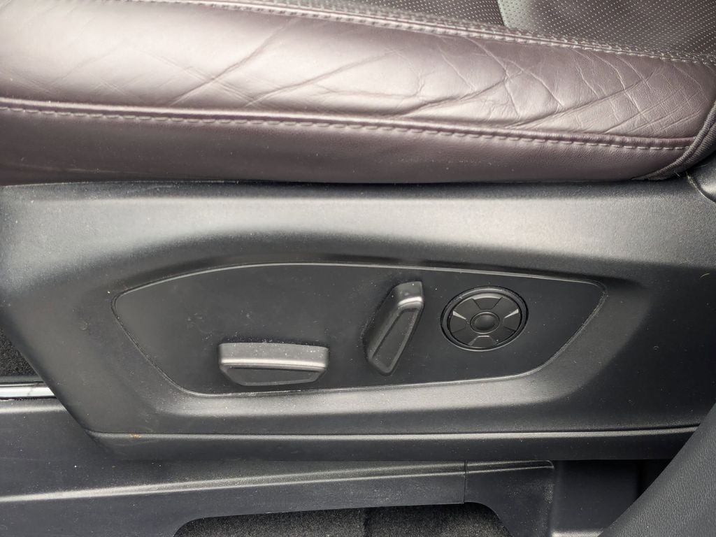 Thumbnail: 2025 Ford Explorer - 14