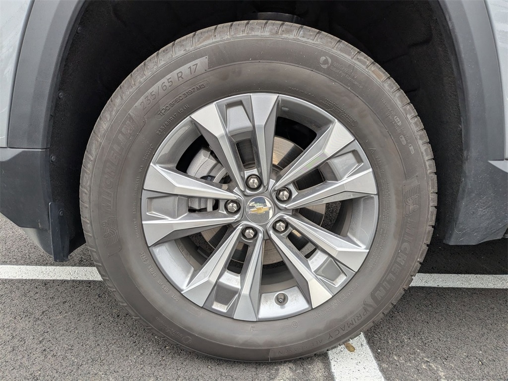 Thumbnail: 2025 Chevrolet Equinox - 11