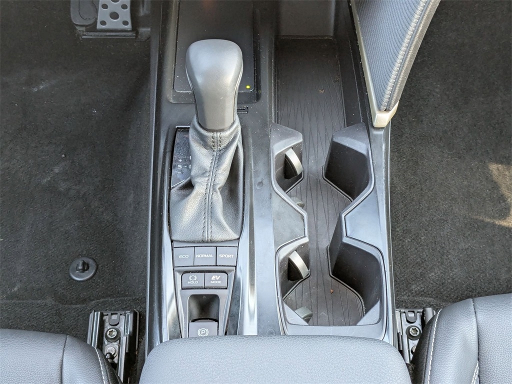 Thumbnail: 2025 Toyota Camry - 26